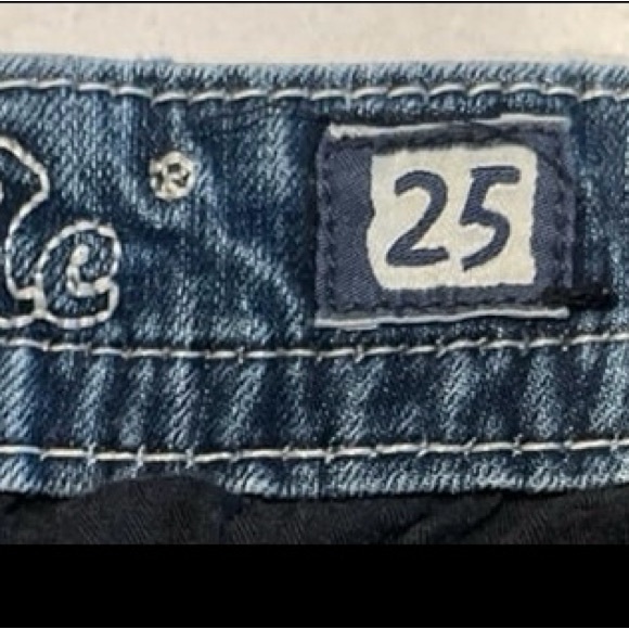 Miss Me Embellished Bootcut Blue Jeans with Silver Accents Women’s 25x33 - Picture 3 of 11